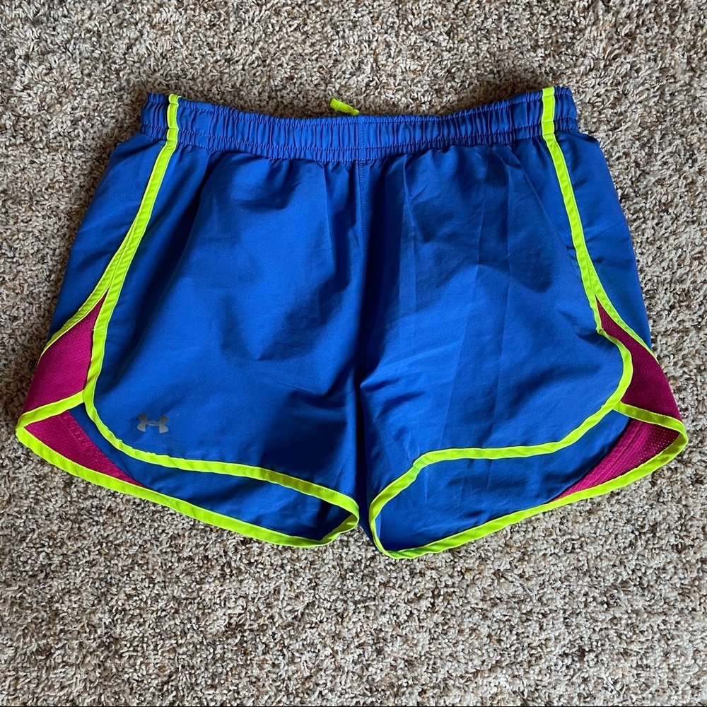 Under armor sport shorts size small